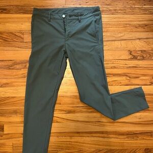 Outlier Strongdarts - 30 - Sagebrush Green